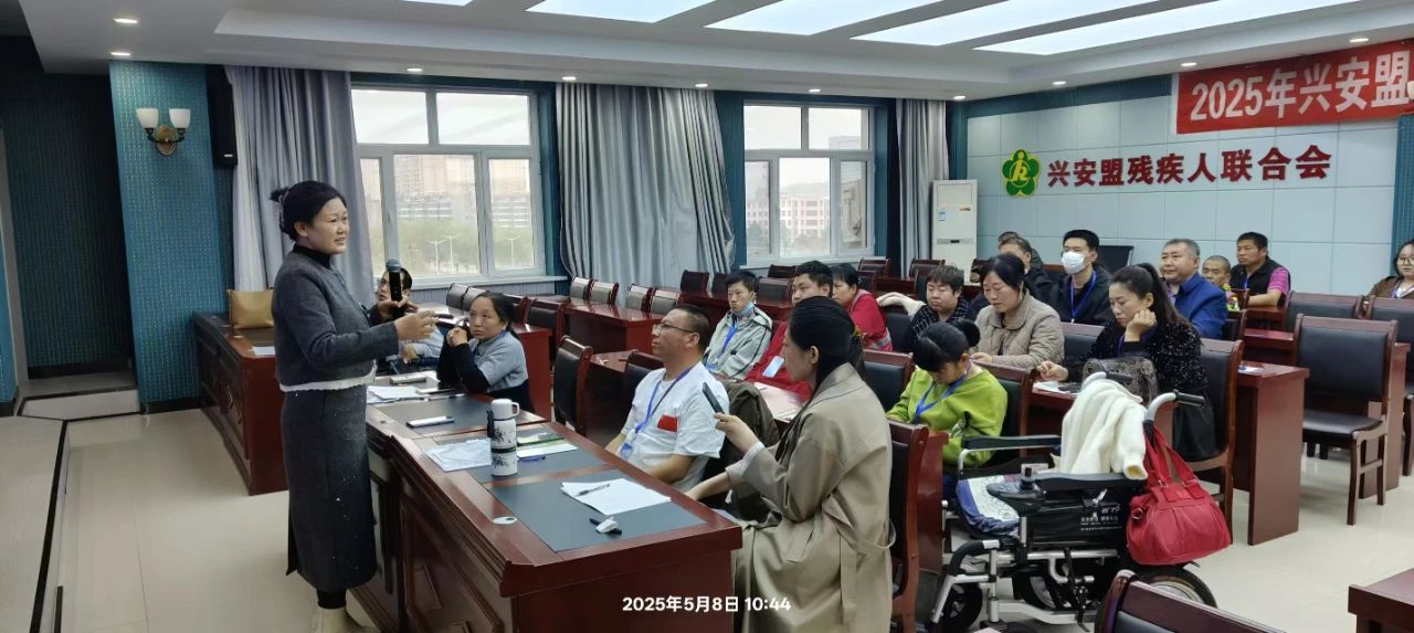 4ba17721a3846a86bef482eedc5d9824.jpg 4ba17721a3846a86bef482eedc5d9824.jpg